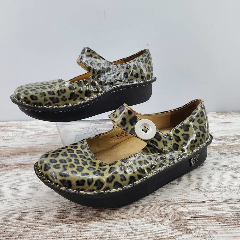 Alegria PAL-406 Paloma Snow Leopard Clogs 39